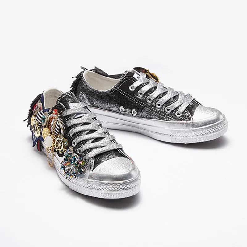 image-Vintage Badge Personalized Casual Canvas Shoes