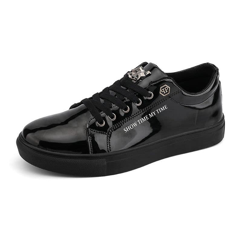 image-Men's Shoes Spring New Korean Fashion Board Shoes Low-top Trendy Casual Sneakers Glossy Large Size Flat Bottom Fashion Shoes