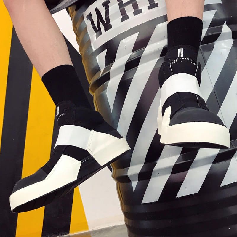 image-Men's And Women's Fashion Casual High-top Canvas Shoes