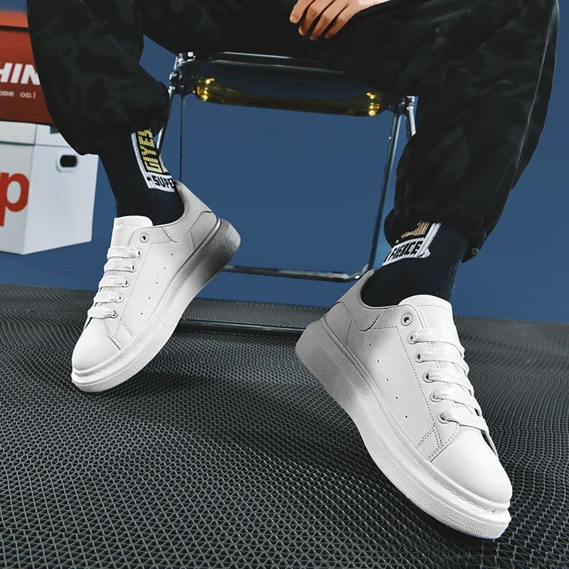 image-Gradual Color Small White Casual Sports Shoes For Men