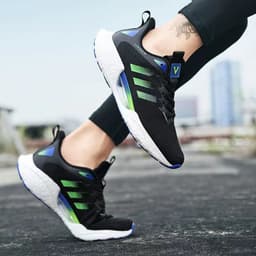 image-Large Soft Soled Men's Mesh Running Shoes