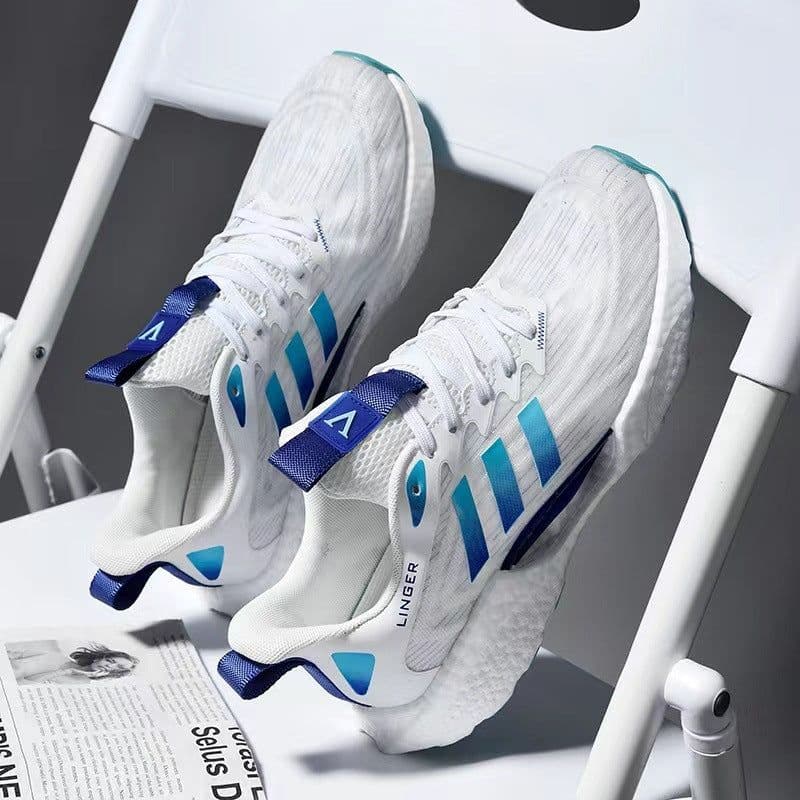 image-Large Soft Soled Men's Mesh Running Shoes