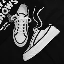 image-Fashion Trend Canvas Shoes Men's Breathable