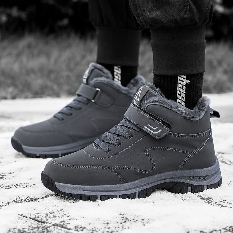 image-Men's New Winter Plush Warm Cotton Shoes With Non Slip Soft Soles