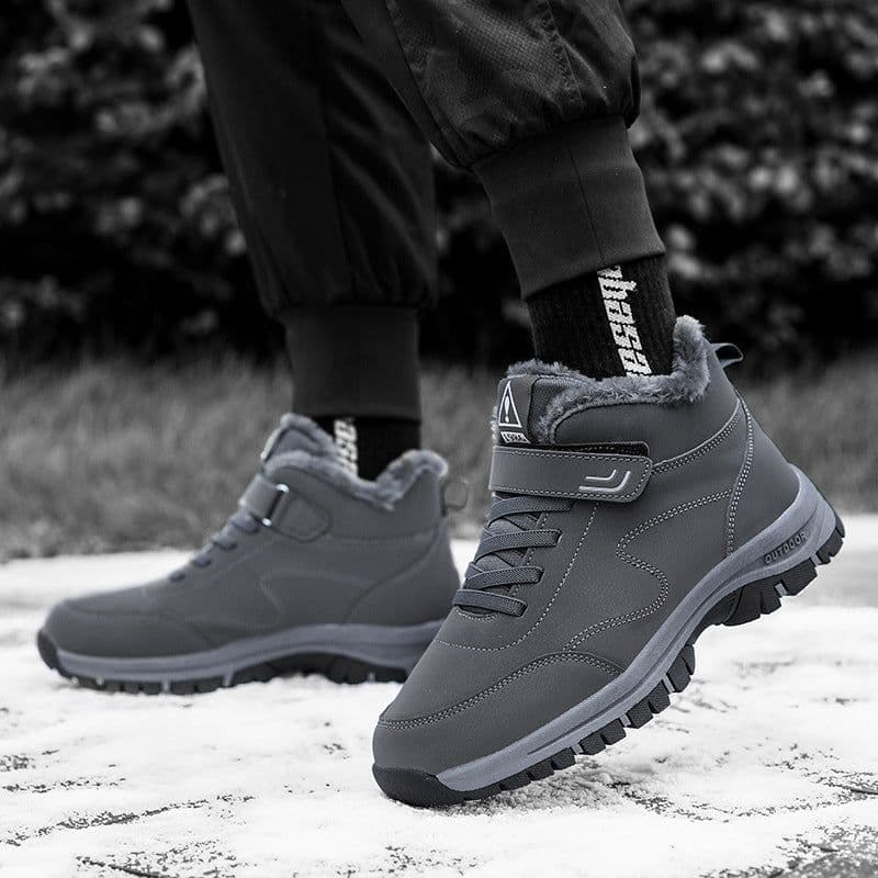 image-Men's New Winter Plush Warm Cotton Shoes With Non Slip Soft Soles