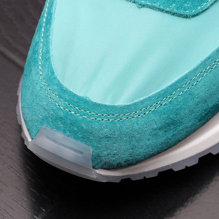 image-Men's Breathable Mesh Shoes Fashion Low Top Sports