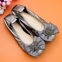 image-Women's Soft Soled Low Heel Flat Shoes