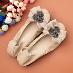 image-Women's Soft Soled Low Heel Flat Shoes