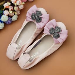 image-Women's Soft Soled Low Heel Flat Shoes