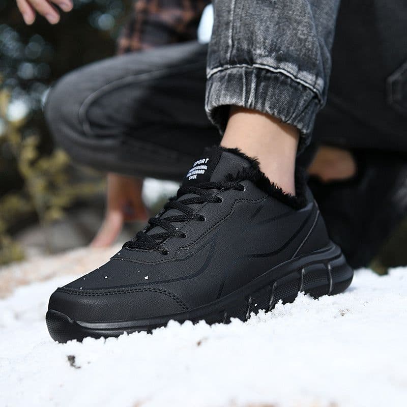image-Men's Autumn And Winter Leather Surface Sports Leisure Antiskid Shoe