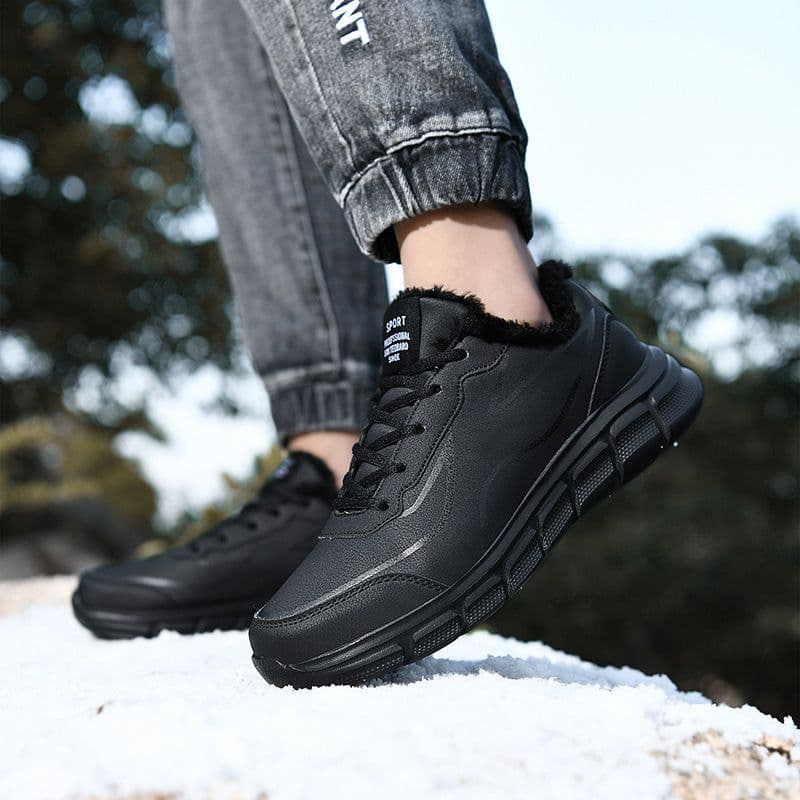 image-Men's Autumn And Winter Leather Surface Sports Leisure Antiskid Shoe