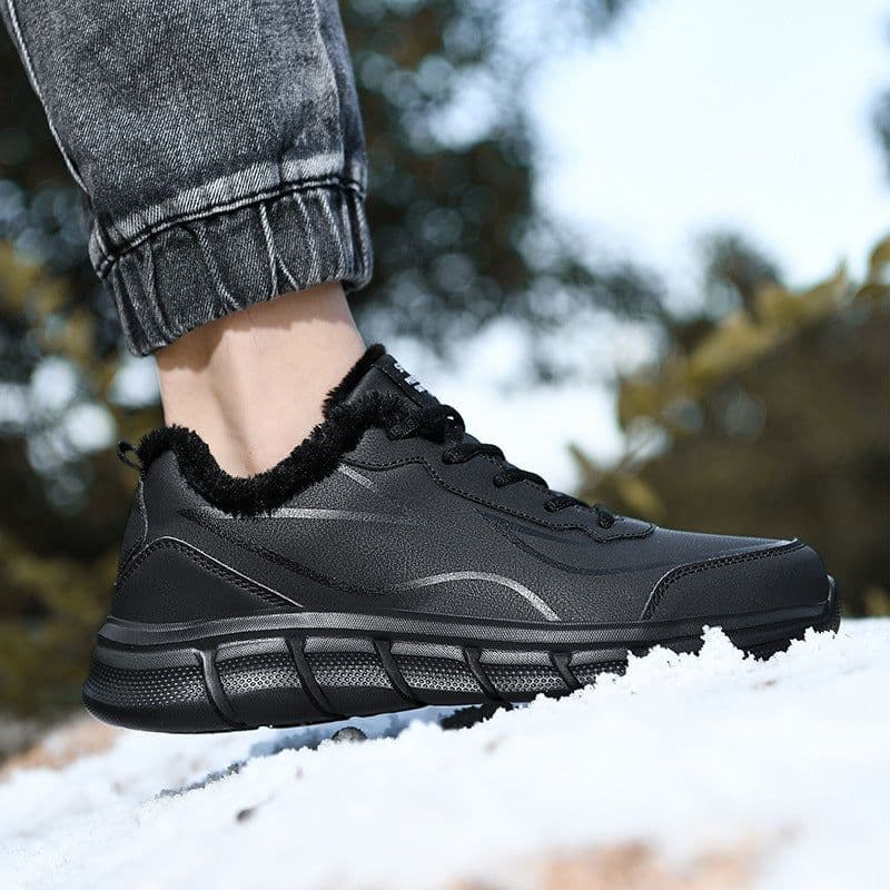 image-Men's Autumn And Winter Leather Surface Sports Leisure Antiskid Shoe