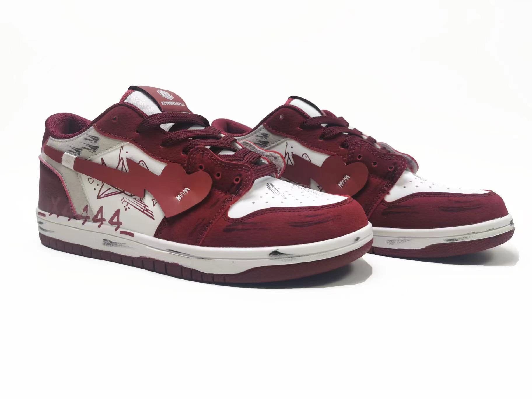 image-Men's And Women's Fashion Shoes Designed In A Niche