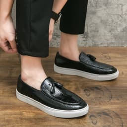 image-Men's Fashion British Retro Bean Shoes