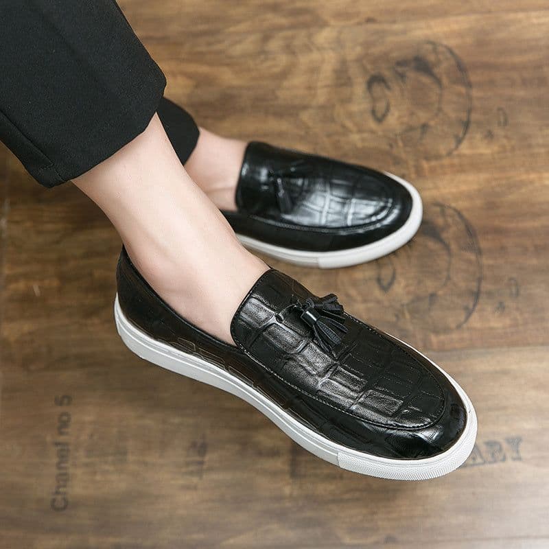 image-Men's Fashion British Retro Bean Shoes