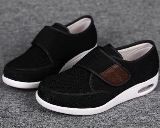 image-Lightweight Portable Breathable Large Size Casual Air Cushion Dad Shoes