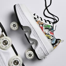 image-Male And Female Adult Four Wheel Deformation Shoes Student Sports Shoes With Light Pulley