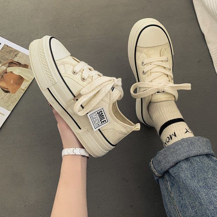 image-Black Flat Bottomed Casual Board Shoes
