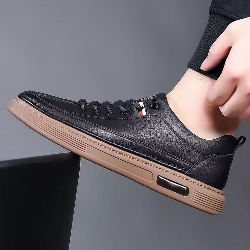 image-Fashionable And Versatile Sports Leather Shoes