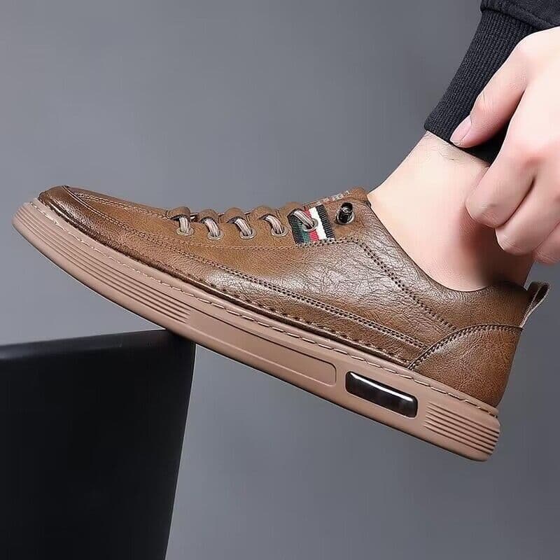 image-Fashionable And Versatile Sports Leather Shoes