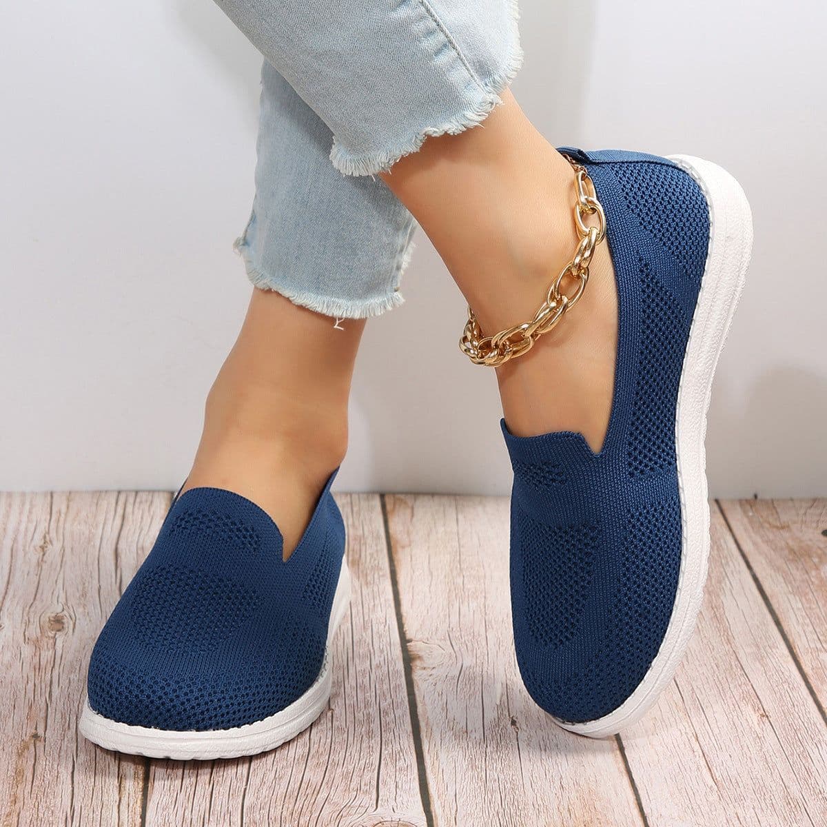 image-Women's Mesh Shoes Breathable Slip On Lazy Shoes Loafers