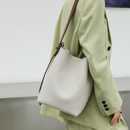 image-Fashion All-match Crossbody Special-interest Design Cowhide Bucket Bag