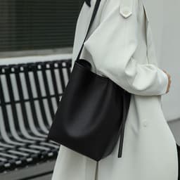 image-Fashion All-match Crossbody Special-interest Design Cowhide Bucket Bag