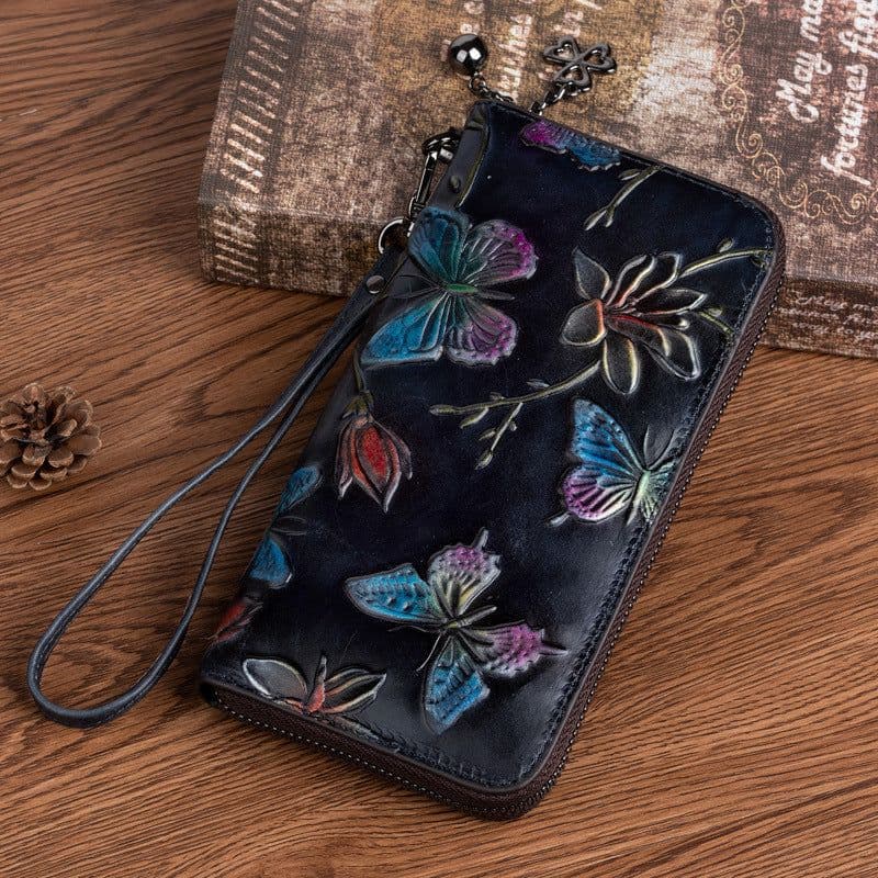 image-Women's Fashion Personality Vintage Clutch
