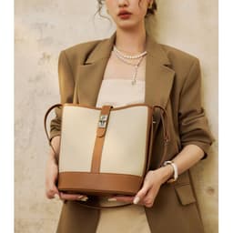 image-Large Capacity Women's Cowhide Bucket Shoulder Bag
