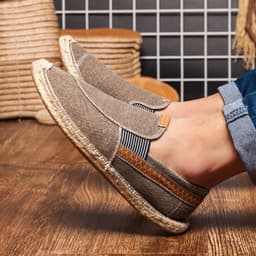 image-Men's Casual Handmade Linen Canvas Shoes