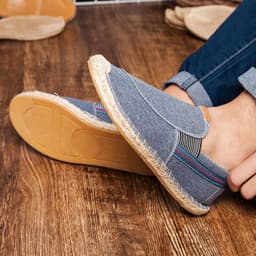 image-Men's Casual Handmade Linen Canvas Shoes
