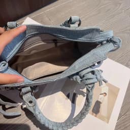image-Women's Fashion Portable Messenger Bag