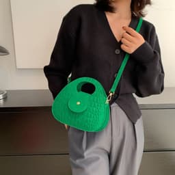image-Shoulder Simple Portable Crossbody Commuting Small Round Bag