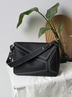 image-First Layer Cowhide Underarm Bag Leather Shoulder Messenger Bag
