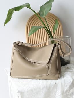 image-First Layer Cowhide Underarm Bag Leather Shoulder Messenger Bag