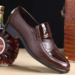 image-Men's Fashion Casual Solid Color Leather Shoes