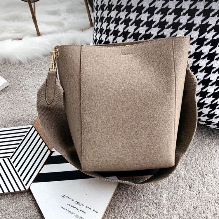 image-Women's Fashion All-match Wide Shoulder Strap Cowhide Bucket Bag