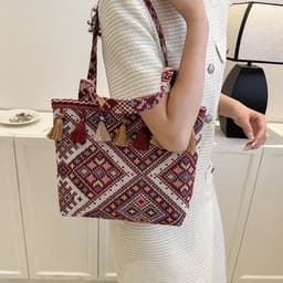image-Minority Fashion Simple Vacation Style Versatile Women's Bag