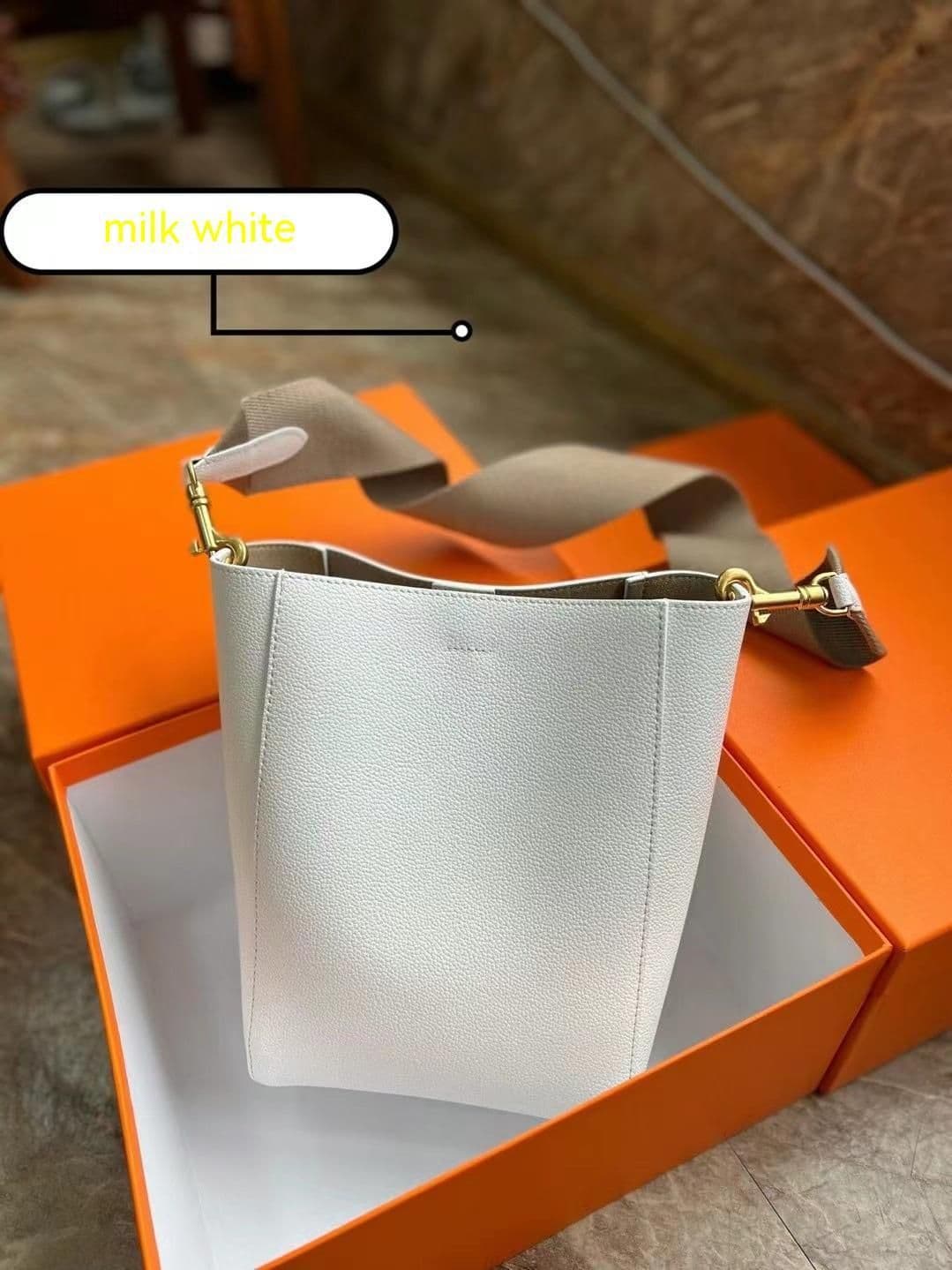 image-Fashion One-shoulder Versatile Tote Crossbody Bag