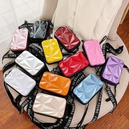 image-Stylish Good Texture All-match Fashion Wash Bag