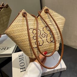 image-Women's Fashionable Retro Underarm Woven Bag