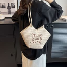 image-Women's Fashionable Retro Underarm Woven Bag