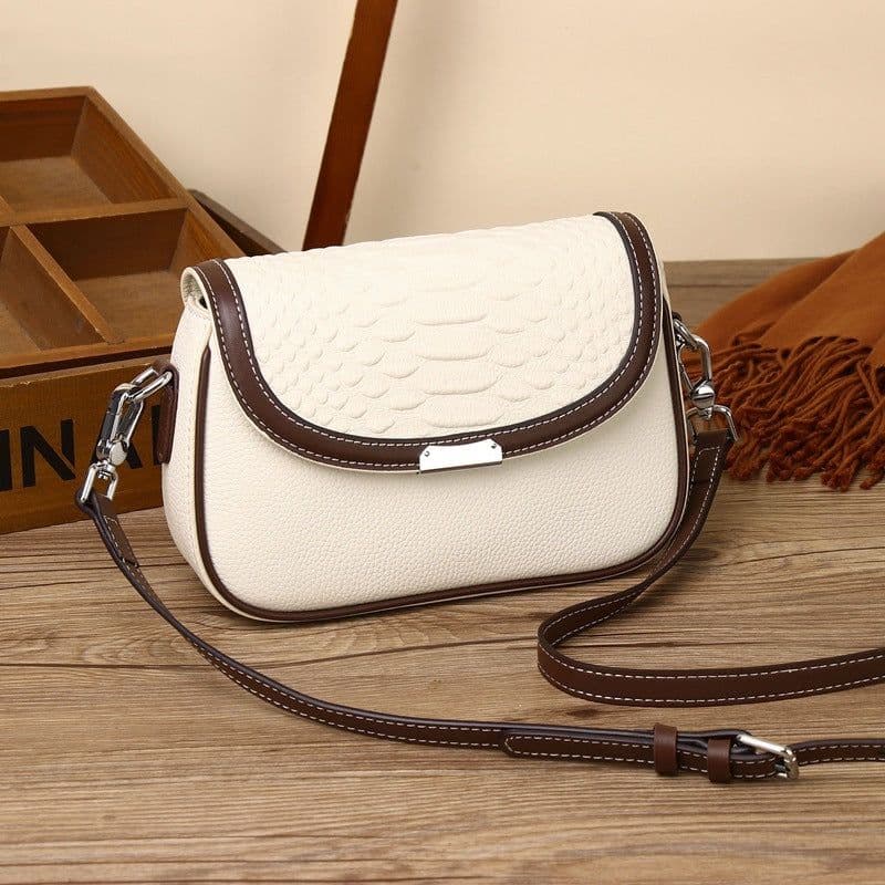 image-New Fashion Versatile Contrast Color Messenger Bag