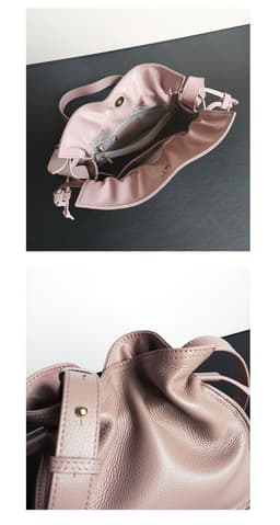 image-One-shoulder Crossbody First Layer Cowhide Pull-belt Bucket Bag
