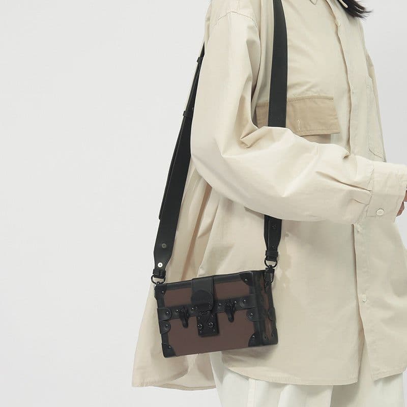 image-Spring And Summer New Fashion Retro Casket Box Bag
