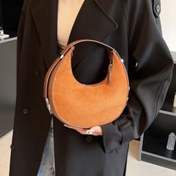image-All-match Crescent Armpit Tide Textured Handbag