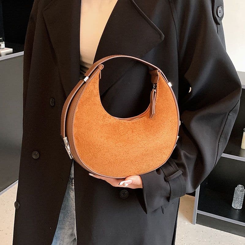 image-All-match Crescent Armpit Tide Textured Handbag