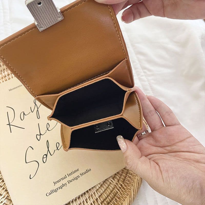 image-Female Mini Minority Simple Portable Elegant Flip Metal Buckle Card Holder Ins Student Wallet Fashion