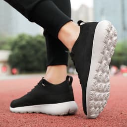 image-Four Seasons Sports Running Shoes Couple Kitchen