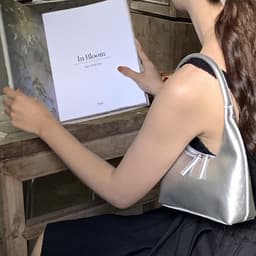 image-French Style Temperament Silver Hand Carrying Underarm Bag Women